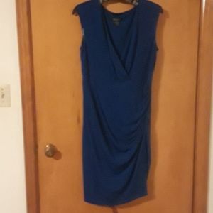 V neck sleeveless dress